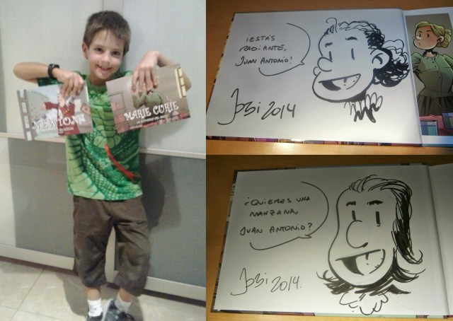 Juan Antonio, el conferenciante más jovencito de la ADCMurcia, con su ejemplar. Fotografía de Margarita Tortosa